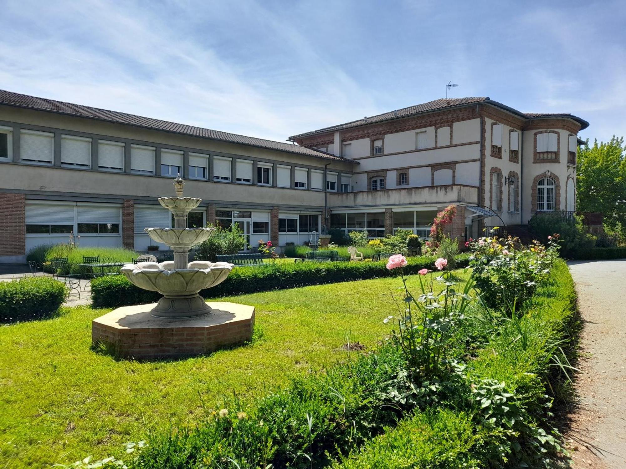 Hotel Centre Louis Ormieres Montauban Zewnętrze zdjęcie